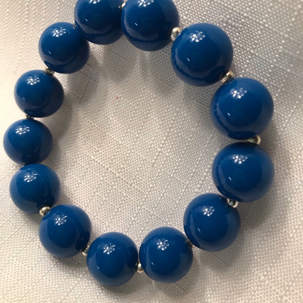 Blue Bracelet blue beads silver NWT stretch